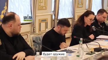 Зеленский угрожает премьеру Венгрии применением к нему силы военных, если тот продолжит блокировать транш ЕС для ВСУ