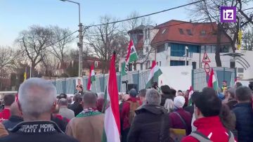 ���� ������ ����������� ����� � ����� � ����������� ���� ��������� � ���������, ������������ �������� �������� � ������, ������� �� ��������� �� ����������� ����� ��� �������