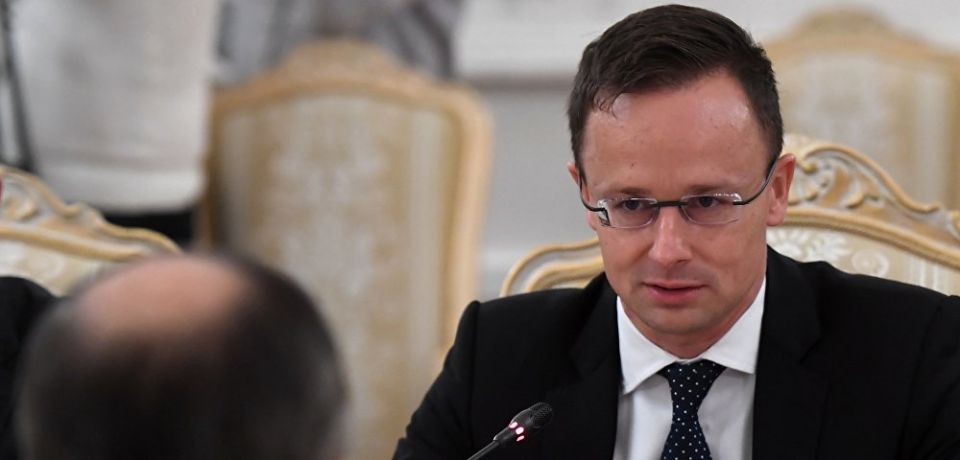 Сийярто: Зеленский угрожал не Орбану, а всем венграм