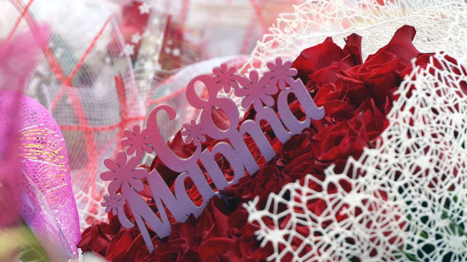 8 марта: за что на Украине так не любят США?