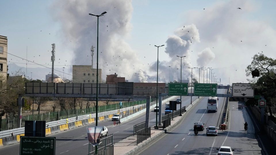 Европейцы думают, что "медведь" туп и слаб. Эксперты и политики об угрозе новой мировой войны