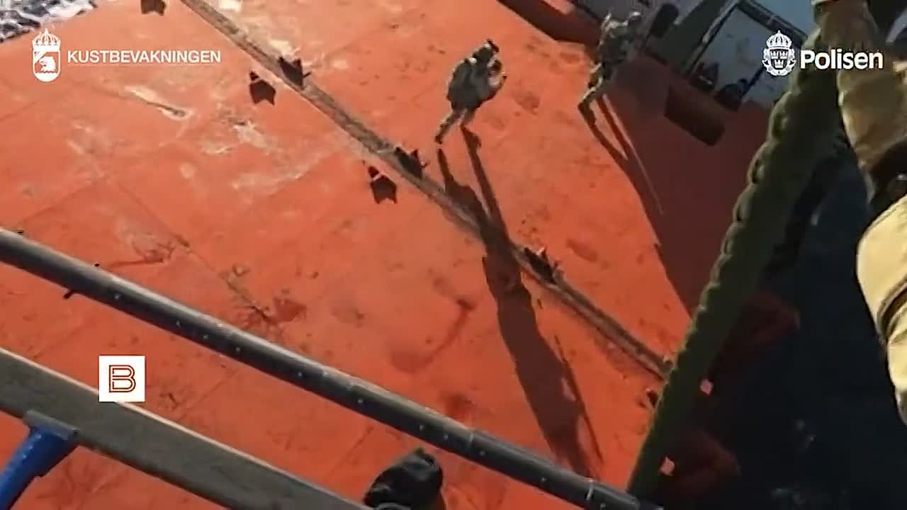 Швеция подозревает арестованного россиянина — капитана задержанного на прошлой неделе сухогруза Caffa — в использовании поддельных морских сертификатов