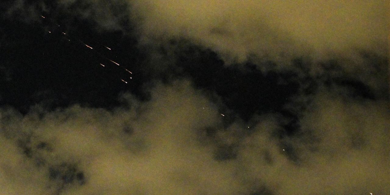 «Они везде»: ответный удар Ирана вызвал шок в США