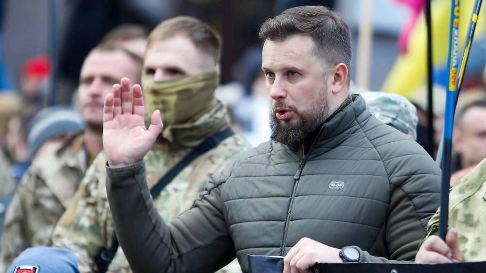 ������ �� "�����"* �� �����. "����� �����" ��������** �������� � ����������