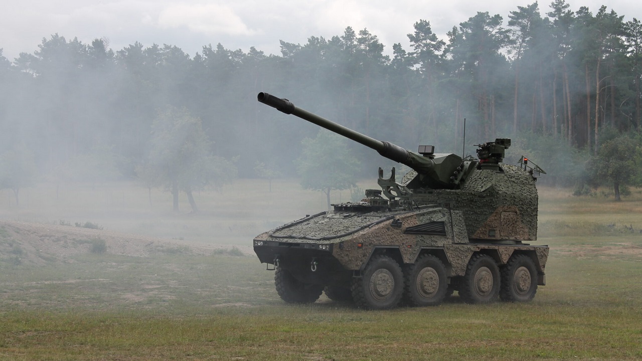 Британия начала сборку САУ RCH-155 для своей армии
