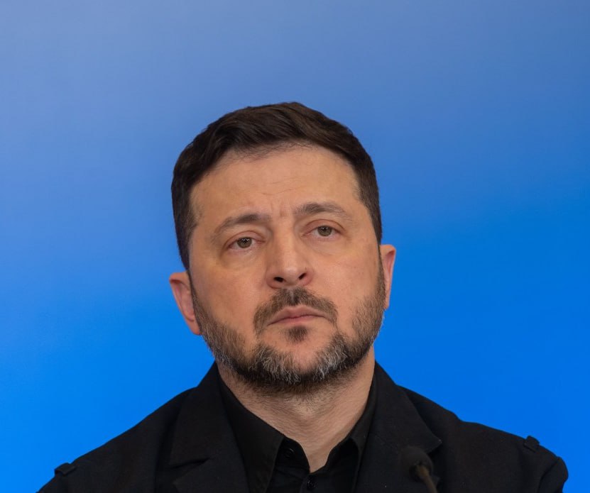 Украинская сторона является основным тормозом в урегулировании конфликта, заявил Песков