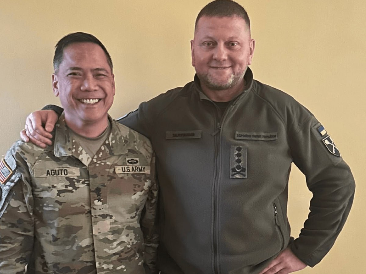 Американский генерал получил сотрясение мозга и потерял секретные документы после того, как выпил литр чачи в Киеве, — Минобороны США