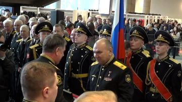 ������� ������ ������� ����������� � ����������