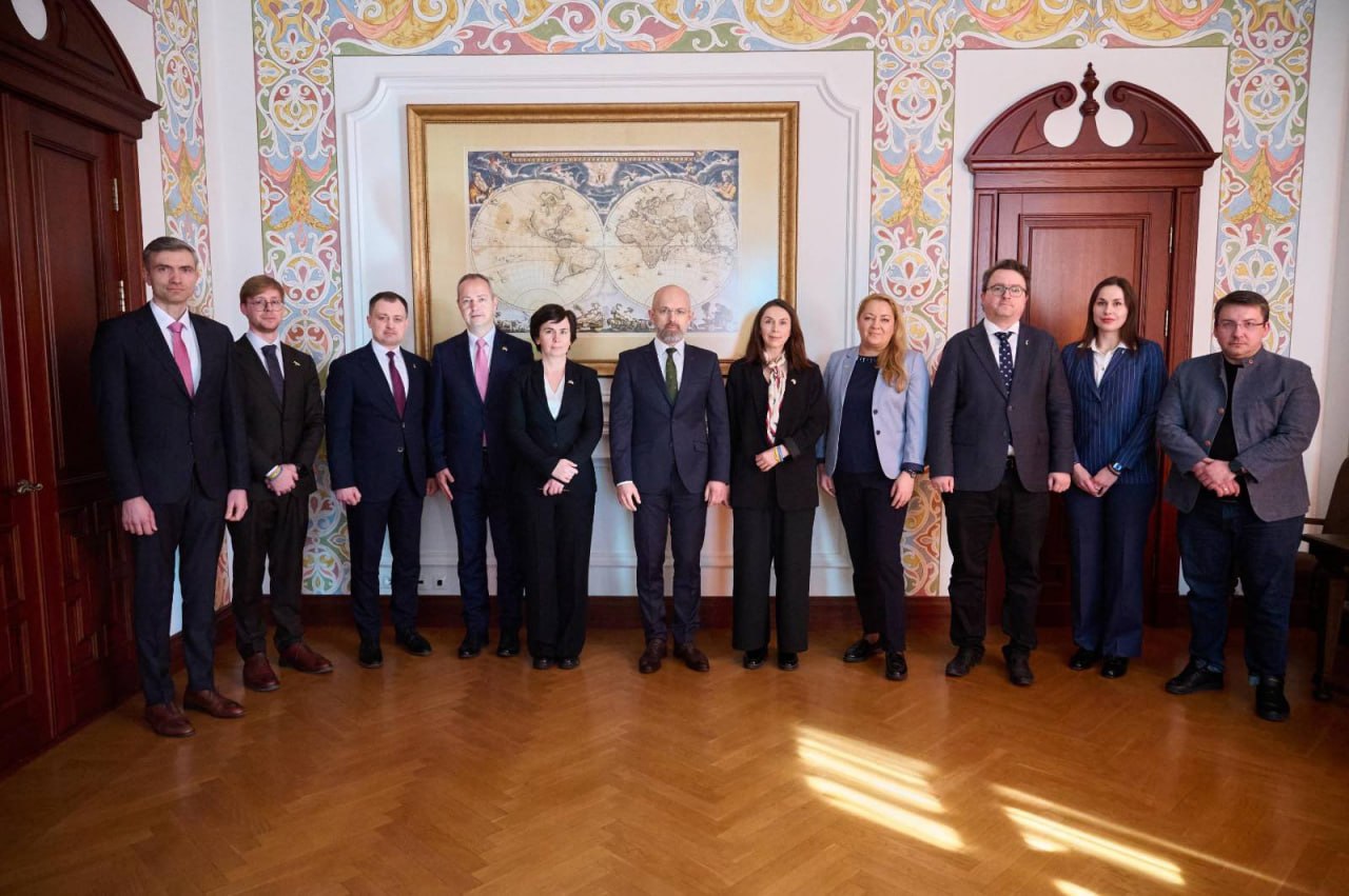 Делегация МИД Литвы обсудила с украинцами "изоляцию России"