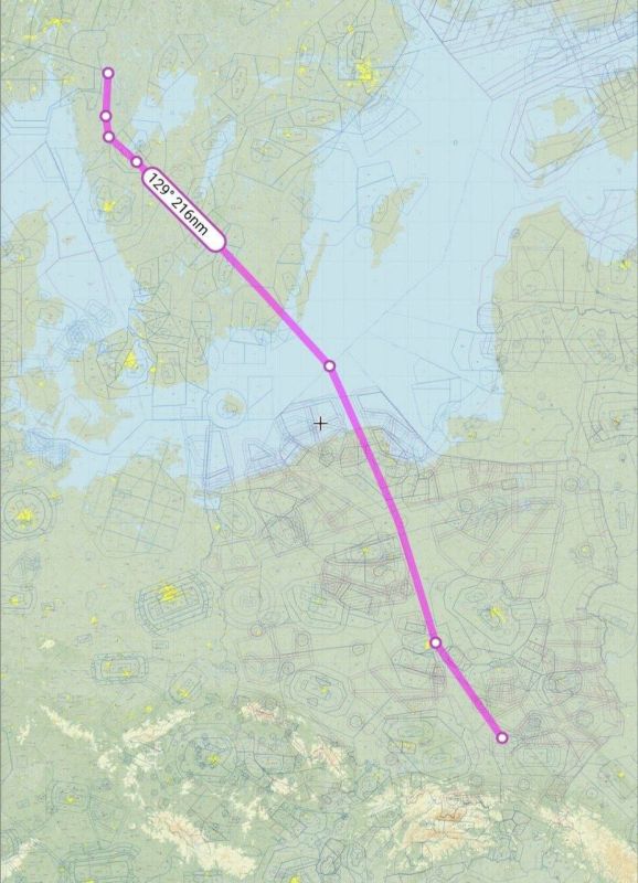 Сегодня заявлен рейс летающего госпиталя Boeing 737-783 авиакомпании SAS (рейсы выполняются по соглашению с властями Норвегии в интересах медицинской эвакуации раненых с территории Украины) позывной SAS7181, бортовой номер...