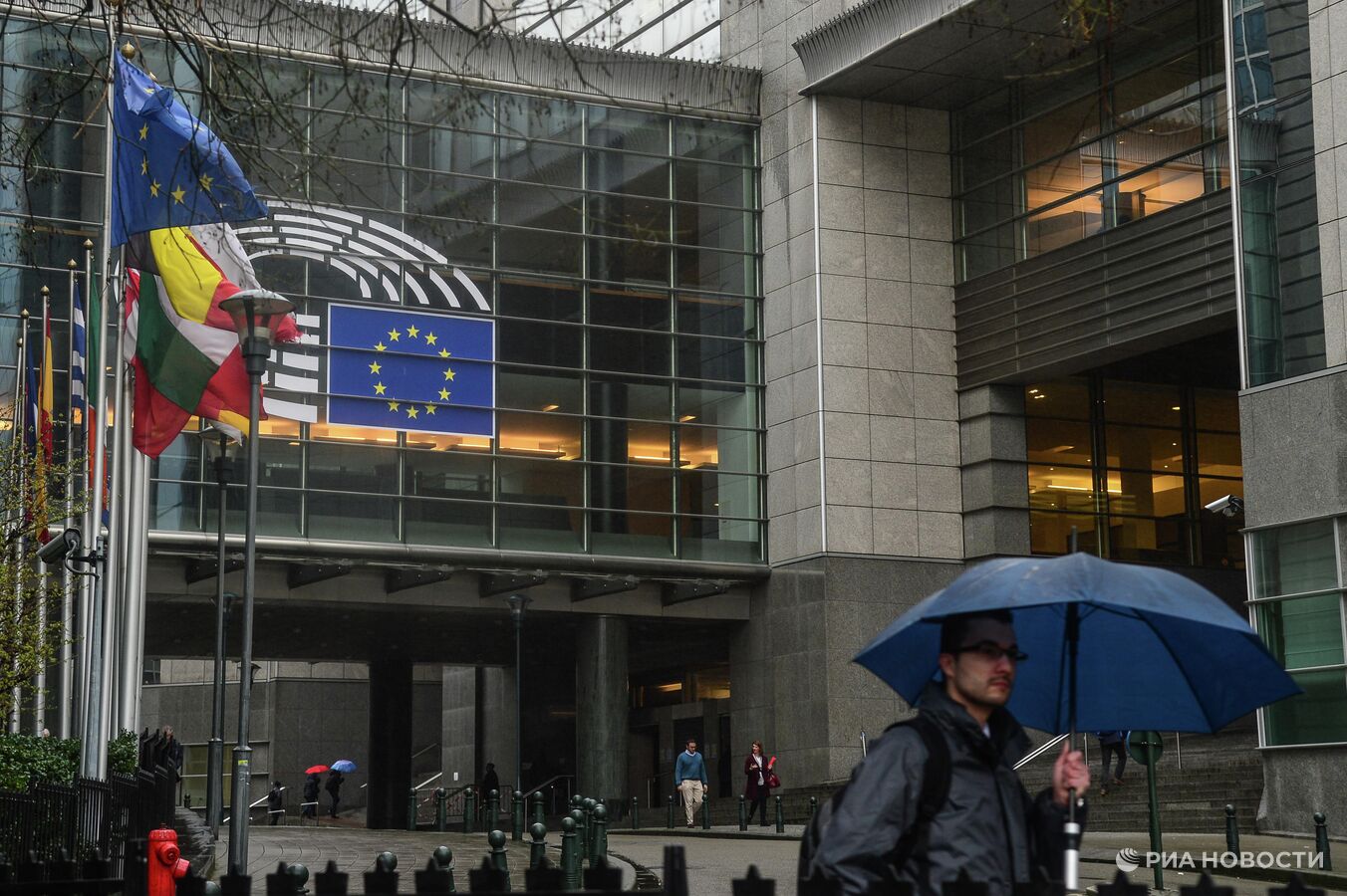 Кремль назвал игнорирование Брюсселем шантажа со стороны Киева удивительным