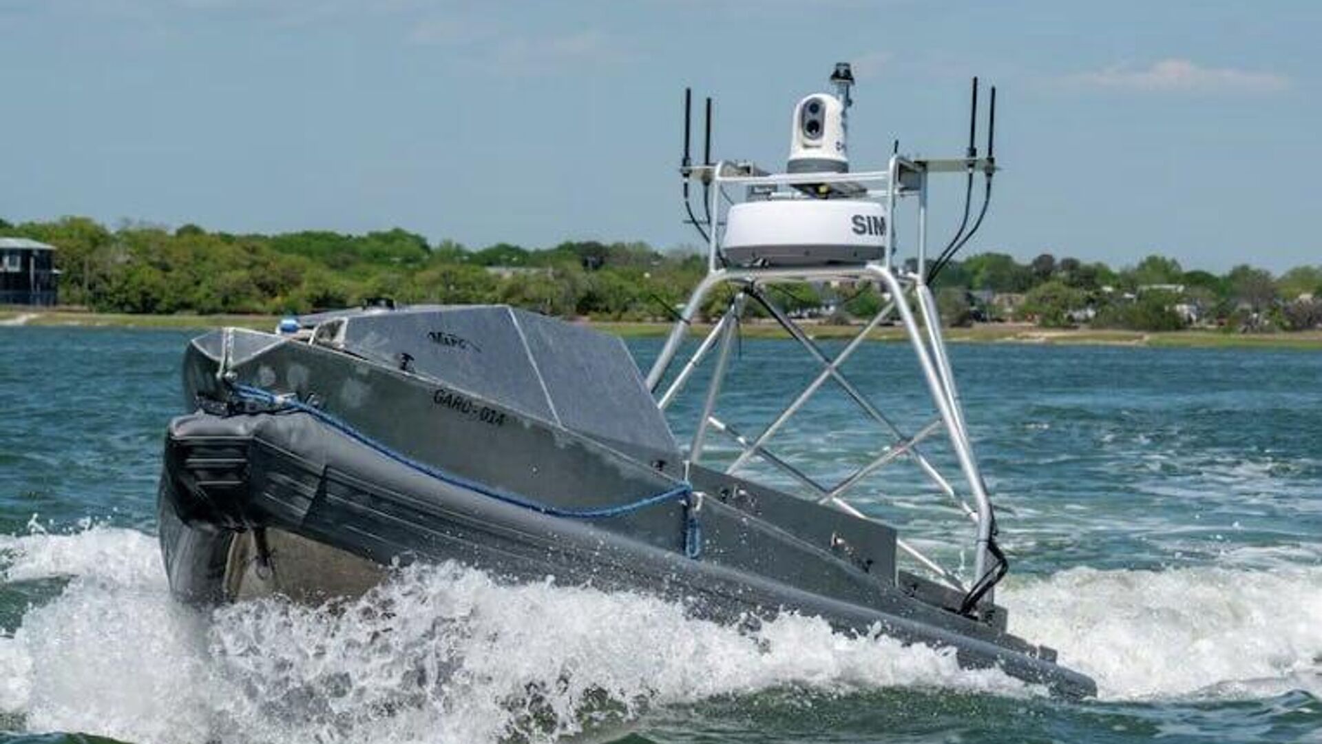 США развернули против Ирана беспилотные катера — несмотря на проблемы и провалы