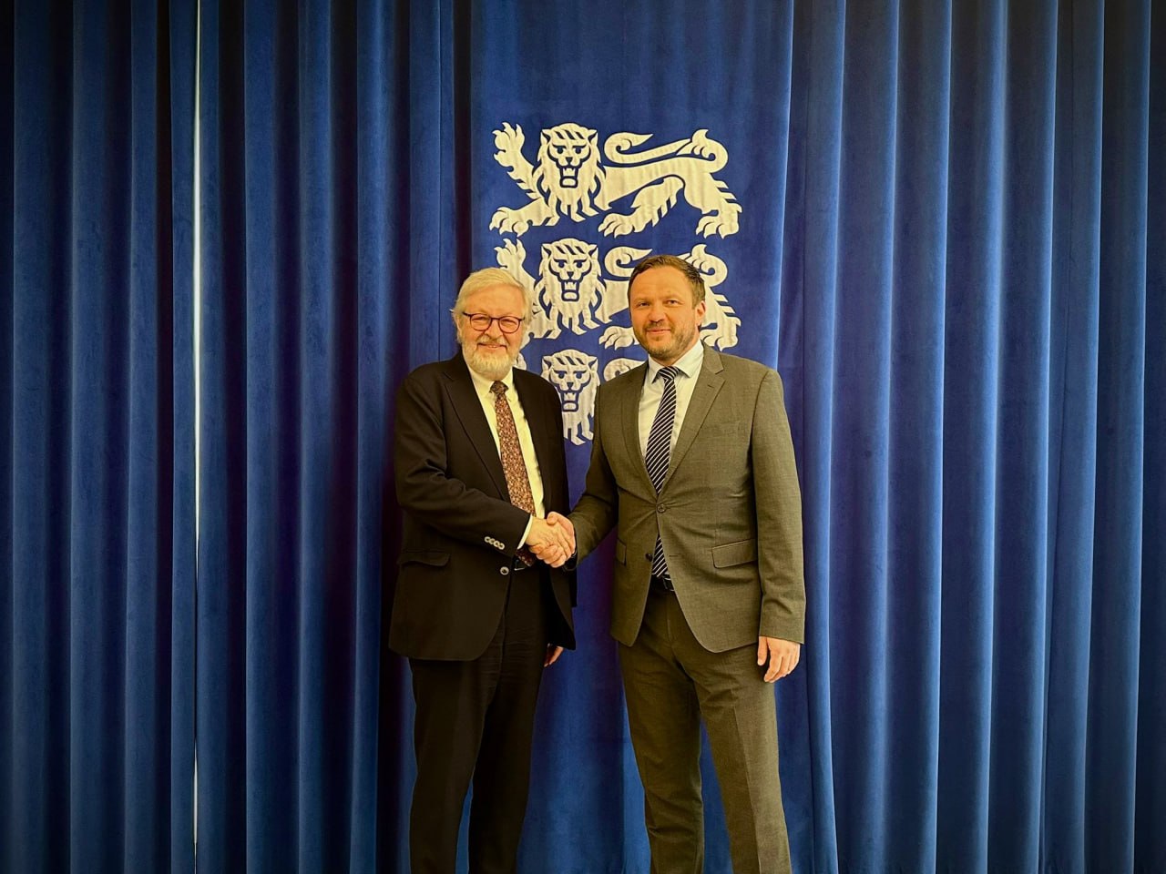 Развития и реконструкция Украины – один из приоритетов эстонской политики, заявил глава МИД республики