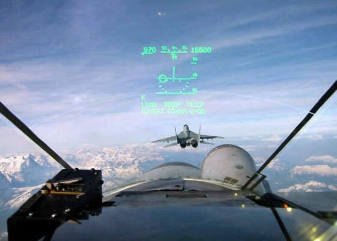 Как бывает почти всегда под подобными постами, в комментариях под постом про египетские МиГ-29М(М2) отметилась целая плеяда маминых любимых экспертов, которые быстро записали 29-й в класс истребителей “говно-машина”