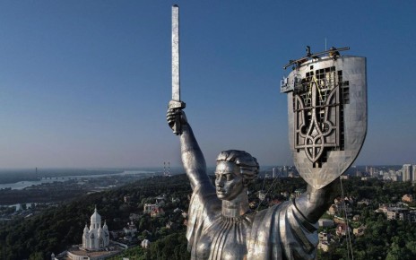 Украинизация уничтожила на Украине Русский мир, но не создала мир украинский