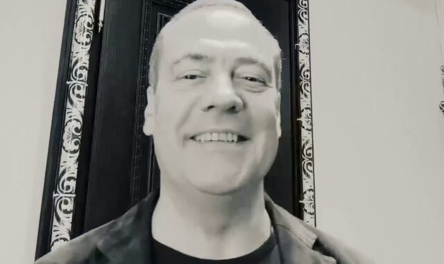 Медведев назвал сюрреалистичным предложение Зеленского о помощи Ближнему Востоку