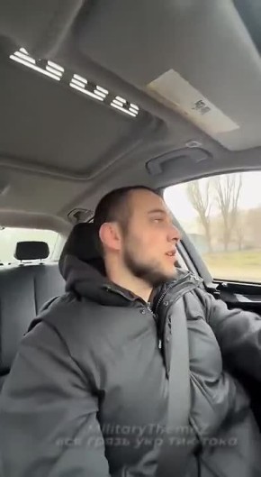 Днепропетровск опустел. Осталось дождаться селфи Зеленского у стеллы и можно считать, что город сдан