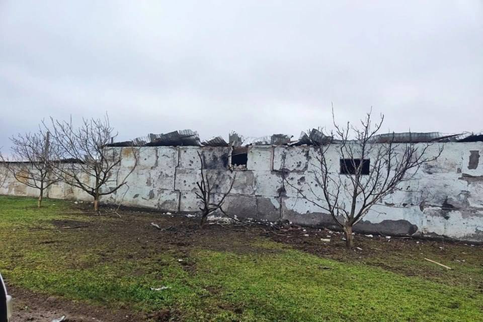 Киевский режим продолжает наносить удары по гражданской инфраструктуре Херсонской области, сообщает губернатор Сальдо