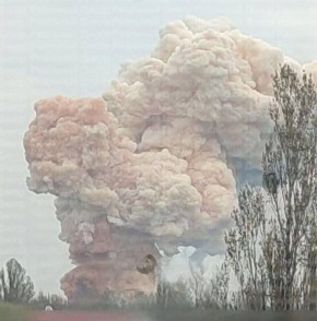 ВС РФ поразили предприятие ВПК Украины, объекты энергетической, транспортной и портовой инфраструктуры ВСУ, сообщает МО