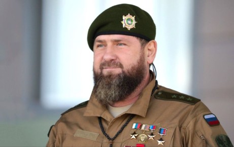 «ВПЕРЁД, РОССИЯ!». Рамзан Ахматович КАДЫРОВ – глава Чеченской Республики, Герой России, Герой Чеченской Республики: - «Ещё год назад мировые державы недооценивали нашу страну, считая, что Россия практически развалена изнутри...