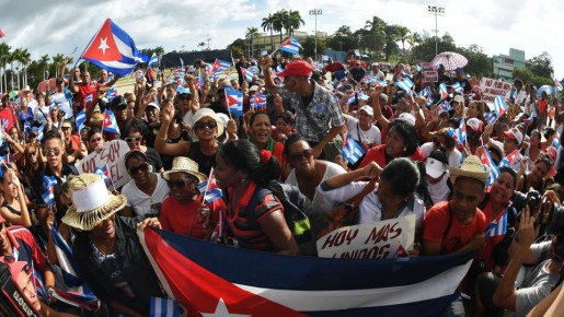 "Пришли, пограбили, убежали": депутат объяснил, почему Кубе не грозит венесуэльский сценарий