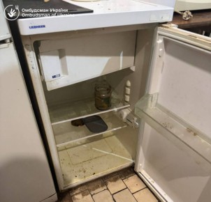 Омбудсмен Украины Лубинец посетил "комфортабельные" места содержания мобилизованных — фото 18+