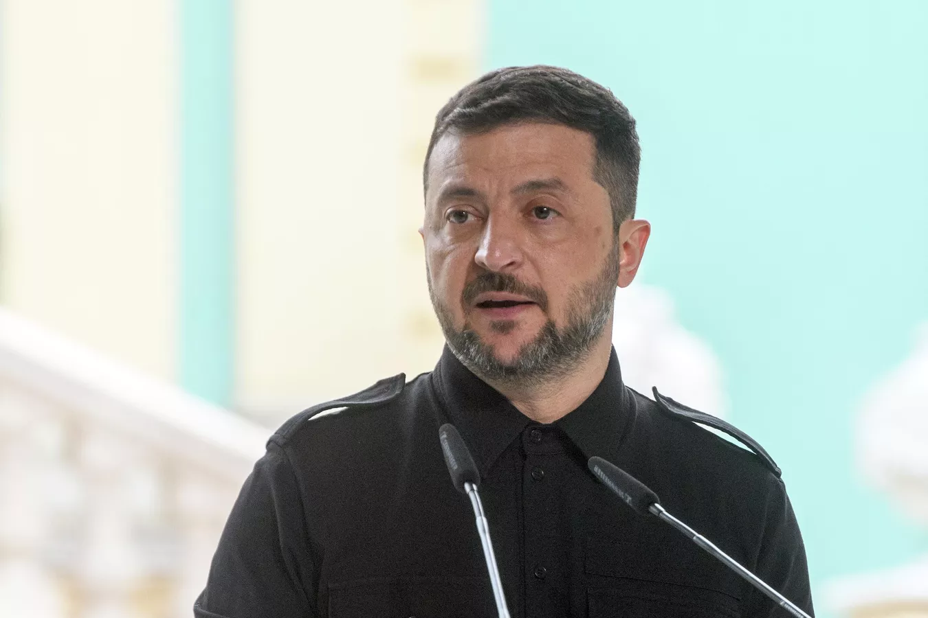 Зеленский готов к переговорам?