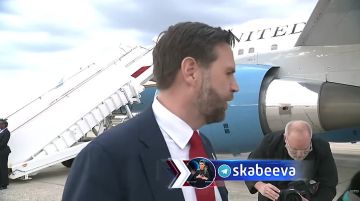 Вэнс отправился в Будапешт, чтобы поддержать Орбана перед выборами и обсудить Украину