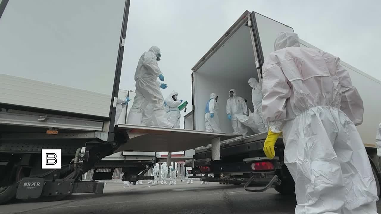 Кадры обмена телами погибших военных между Россией и Украиной показало видеоагентство Ruptly