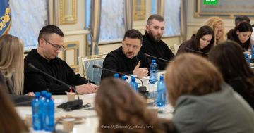 «Катастрофа»: в офисе Зеленского признали, что все украинцы бегут от мобилизации