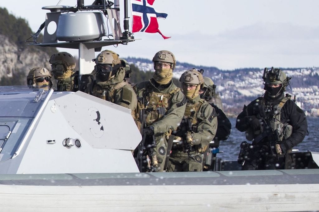Киев и Осло готовят атаки на российские суда в Баренцевом и Норвежском морях
