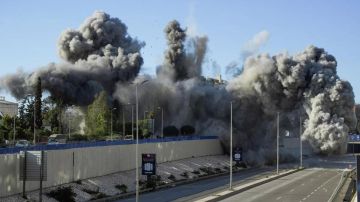 Иллюзия всемогущества и новые лики нацизма. События 12 апреля "одной строкой" от канала "Украина.ру"