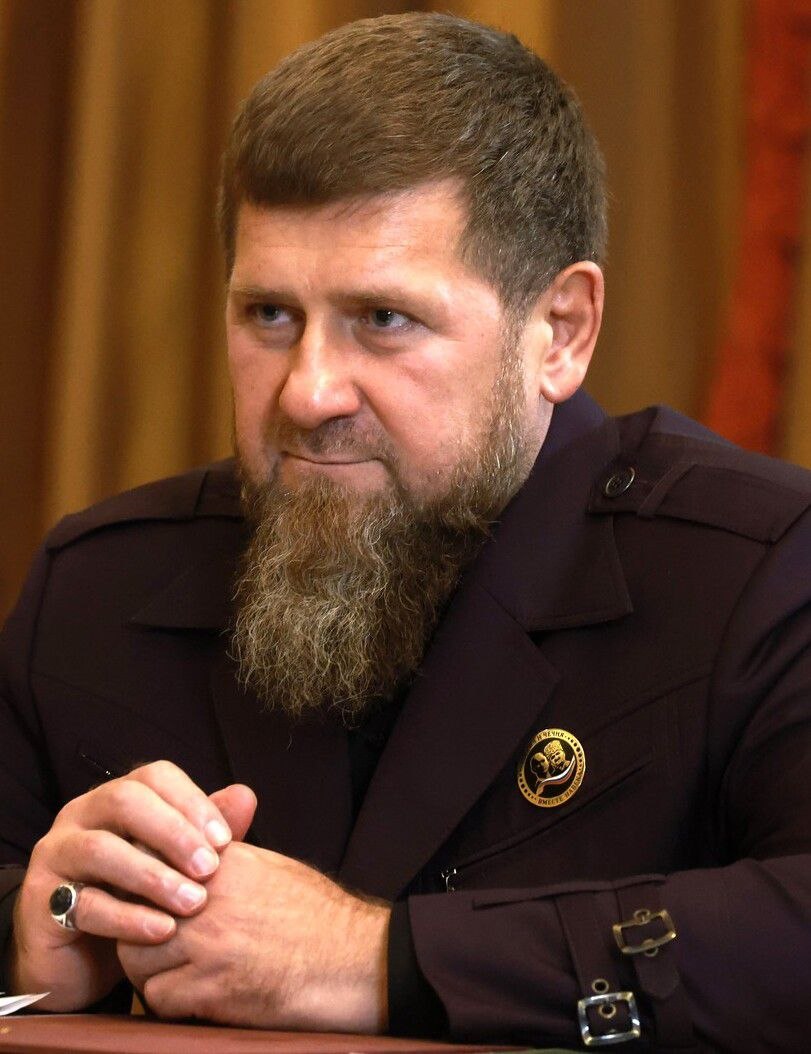 ГЛАВА ЧЕЧЕНСКОЙ РЕСПУБЛИКИ РАМЗАН АХМАТОВИЧ КАДЫРОВ: