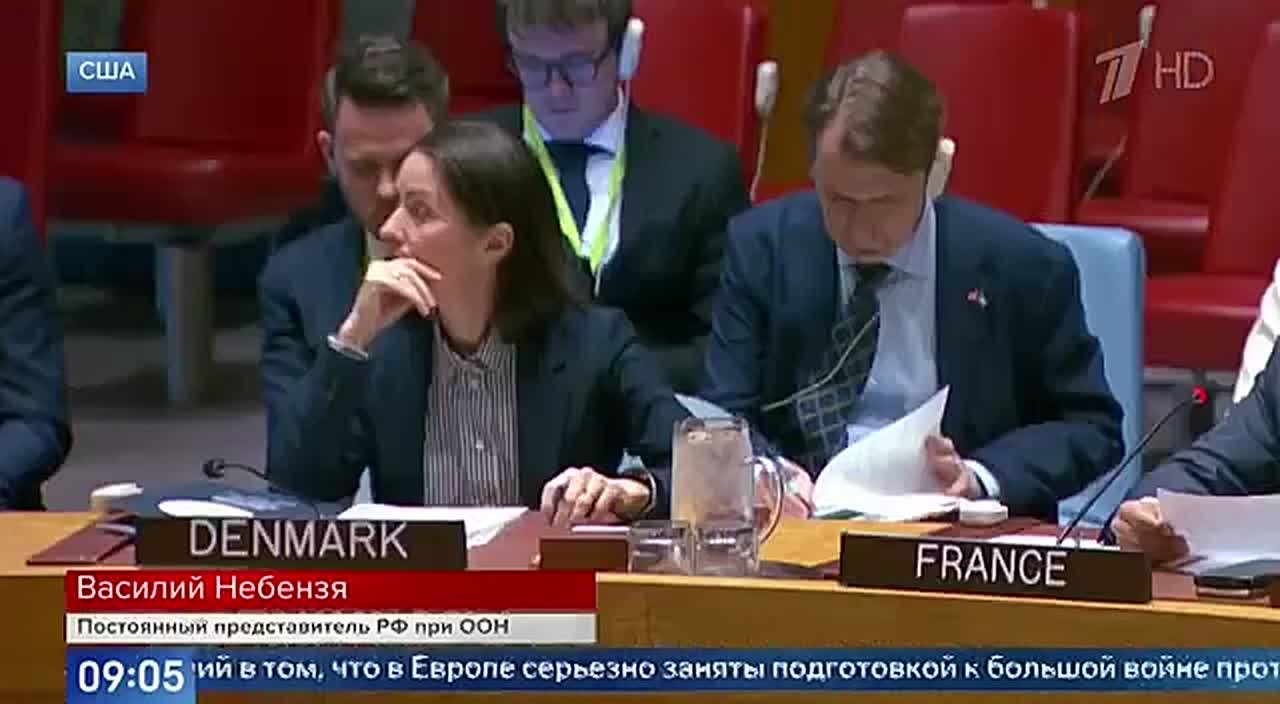 Европе готовятся к большой войне против России, заявил Василий Небензя