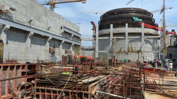 Венгрия не откажется от АЭС "Пакш" даже после смены правительства — Станкевич