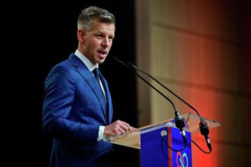 ������� ������ ������ "����" ����� ��������� ��������� ��������� � ������