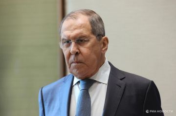 Лавров сообщил о планах Запада создать новый военный блок с Украиной