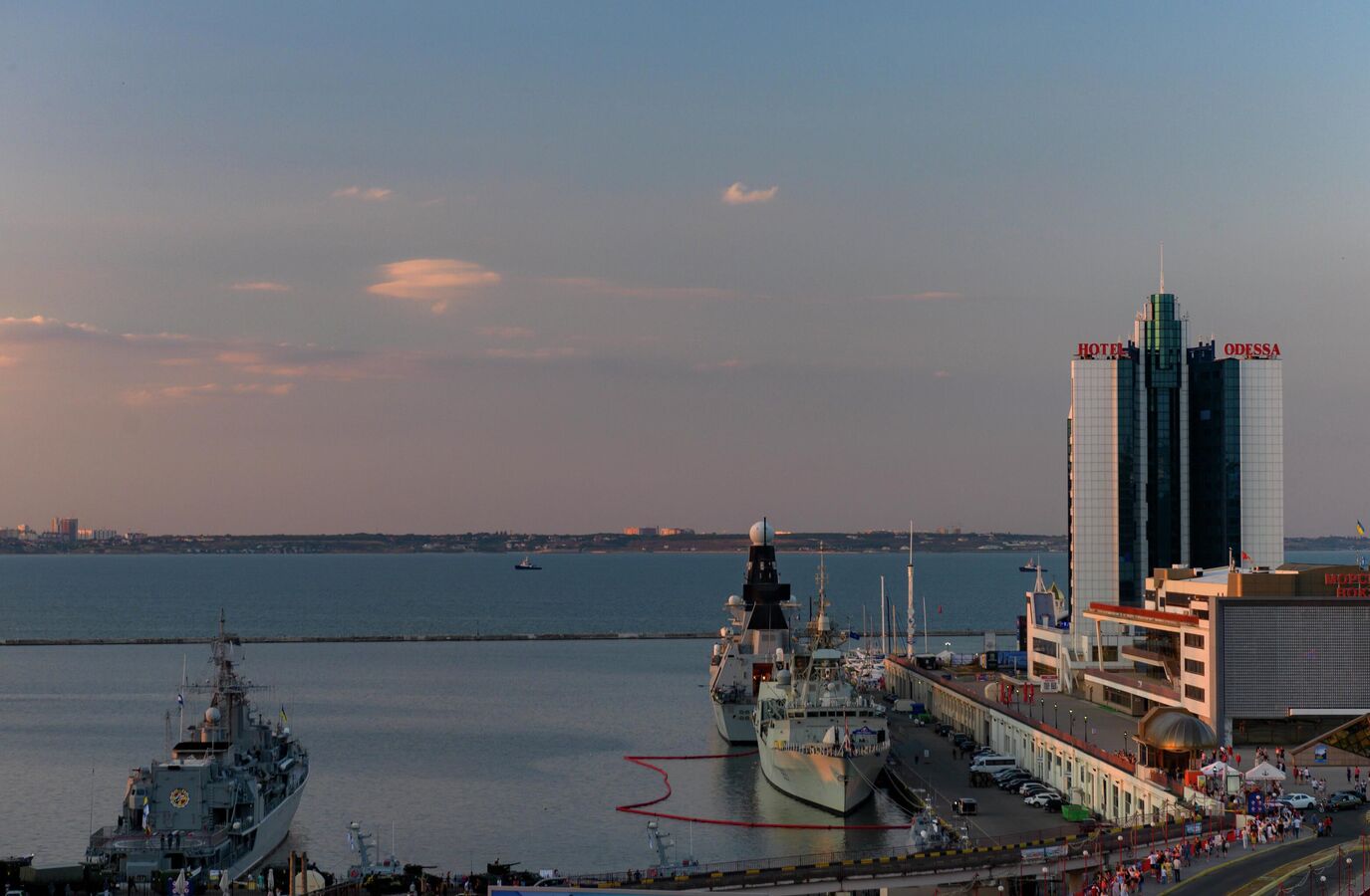 В двух областях Украины сообщили о повреждениях объектов инфраструктуры