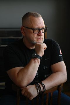 Юрий Котенок: Главной темой сегодняшнего утра стали списков заводов в разных странах Европы, производящих оружие и боеприпасы для укронацистов, опубликованные у нас, якобы, в качестве предостережения Западу