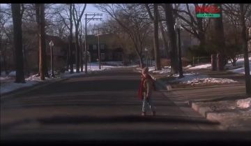 Доброе утро, подписчики! Прогулка украинского ухылянта в магазин за хлебушком выглядит примерно так Погода в Киеве: 18