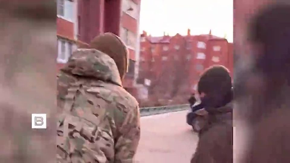 ФСБ задержала пять пособников и двух пропагандистов украинских спецслужб, они передавали сведения о военных и гражданских объектах в Курской области
