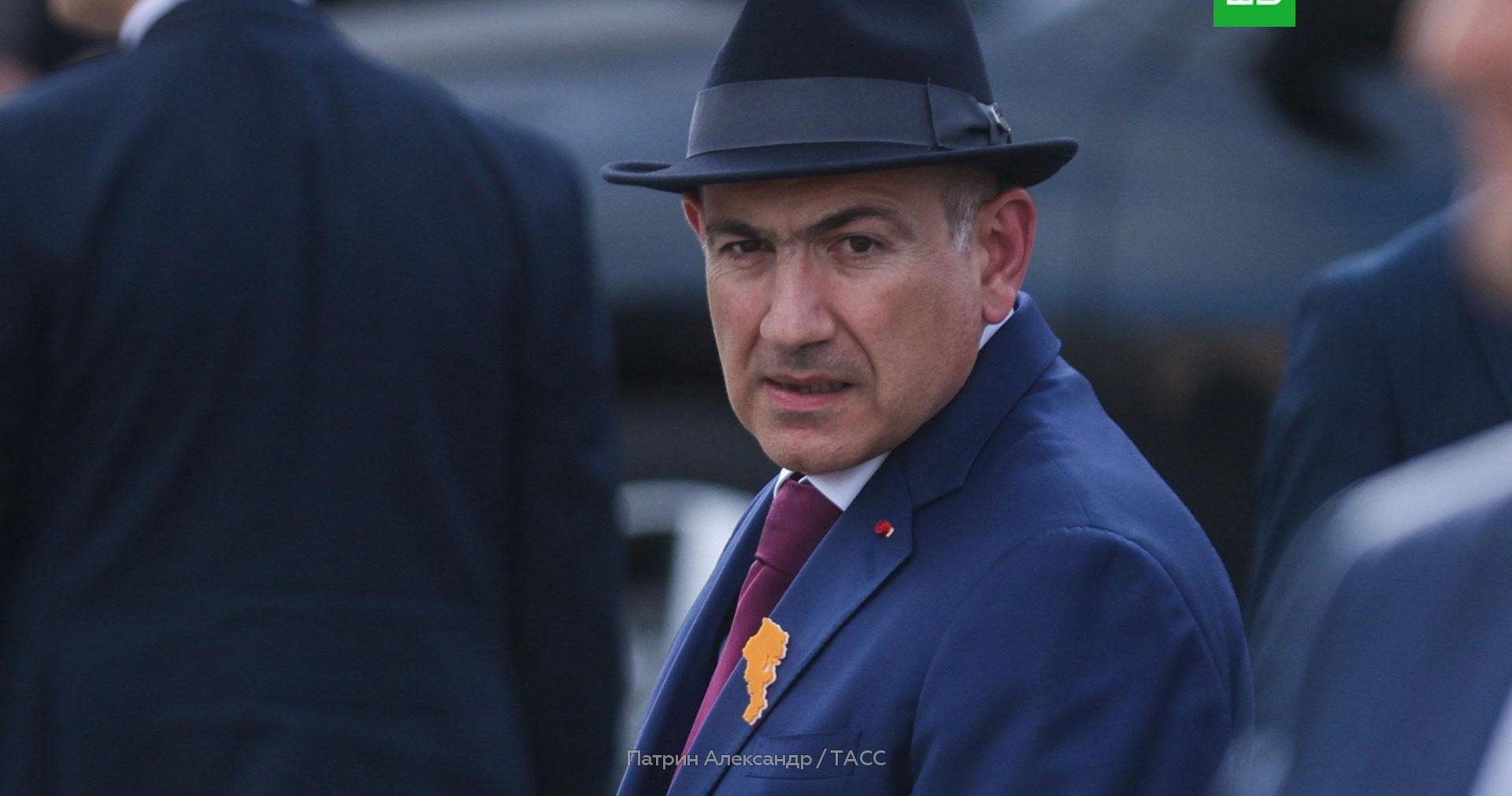 Пашинян заявил, что не счел нужным реагировать на угрозы Зеленского в адрес РФ