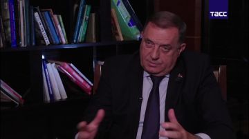 Берлин сегодня пытается "напасть на истину", в том числе поддерживая сторонников нацистской идеологии на Украине, заявил Милорад Додик в интервью ТАСС