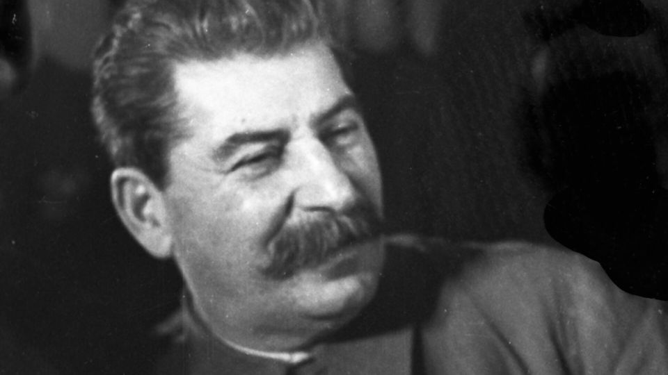 Прагматизм вместо конфронтации: почему Сталин не стал мстить Пилсудскому после переворота