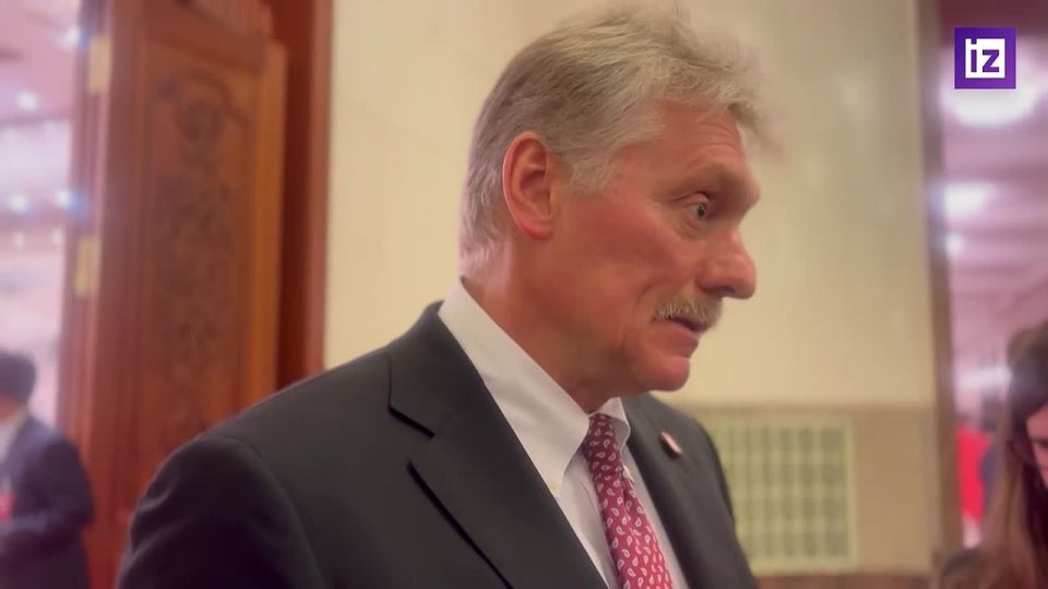 Главным препятствием для перехода к мирному урегулированию украинского кризиса является Владимир Зеленским и киевский режим, заявил Дмитрий Песков