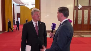 "Беспилотники уже попадают через воздушное пространство прибалтийских государств", отметил Дмитрий Песков, комментируя сообщение СВР о том, что Украина готовит удары по России с территории Латвии