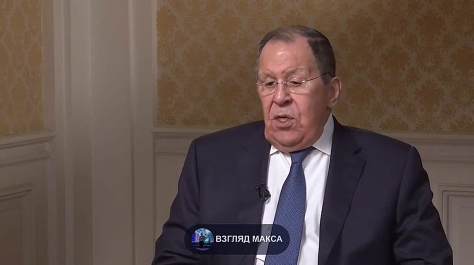 Министр иностранных дел России Сергей Лавров в интервью Шанхайской медиагруппе SMG