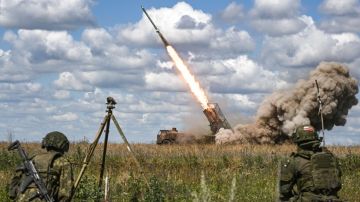 Авиацией и ракетными войсками: ВС РФ нанесли удары по объектам топливно-энергетической инфраструктуры Украины
