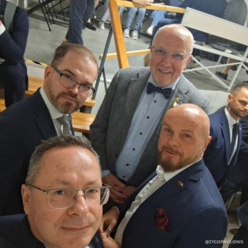 Руководство Литвы сегодня утром было вынуждено скрыться в убежищах из-за воздушной тревоги в Вильнюсе, пишет издание Delfi