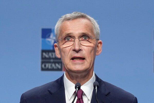 Бывший генсек НАТО Йенс Столтенберг заявил, что НАТО не выживет без США, а Евросоюз не сможет заменить альянс